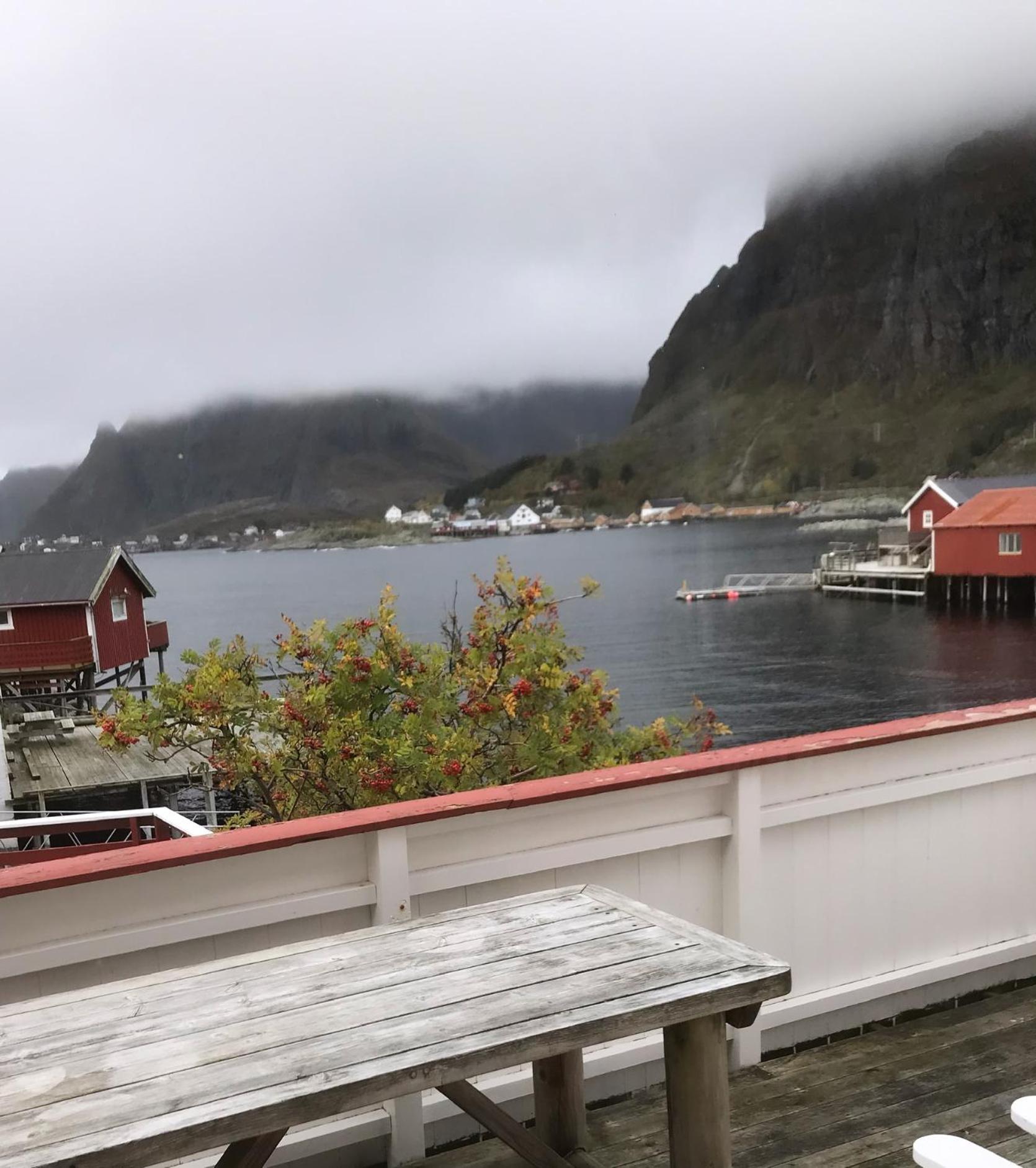 Buodden Rorbuer - Fisherman Cabins Sørvågen Bagian luar foto