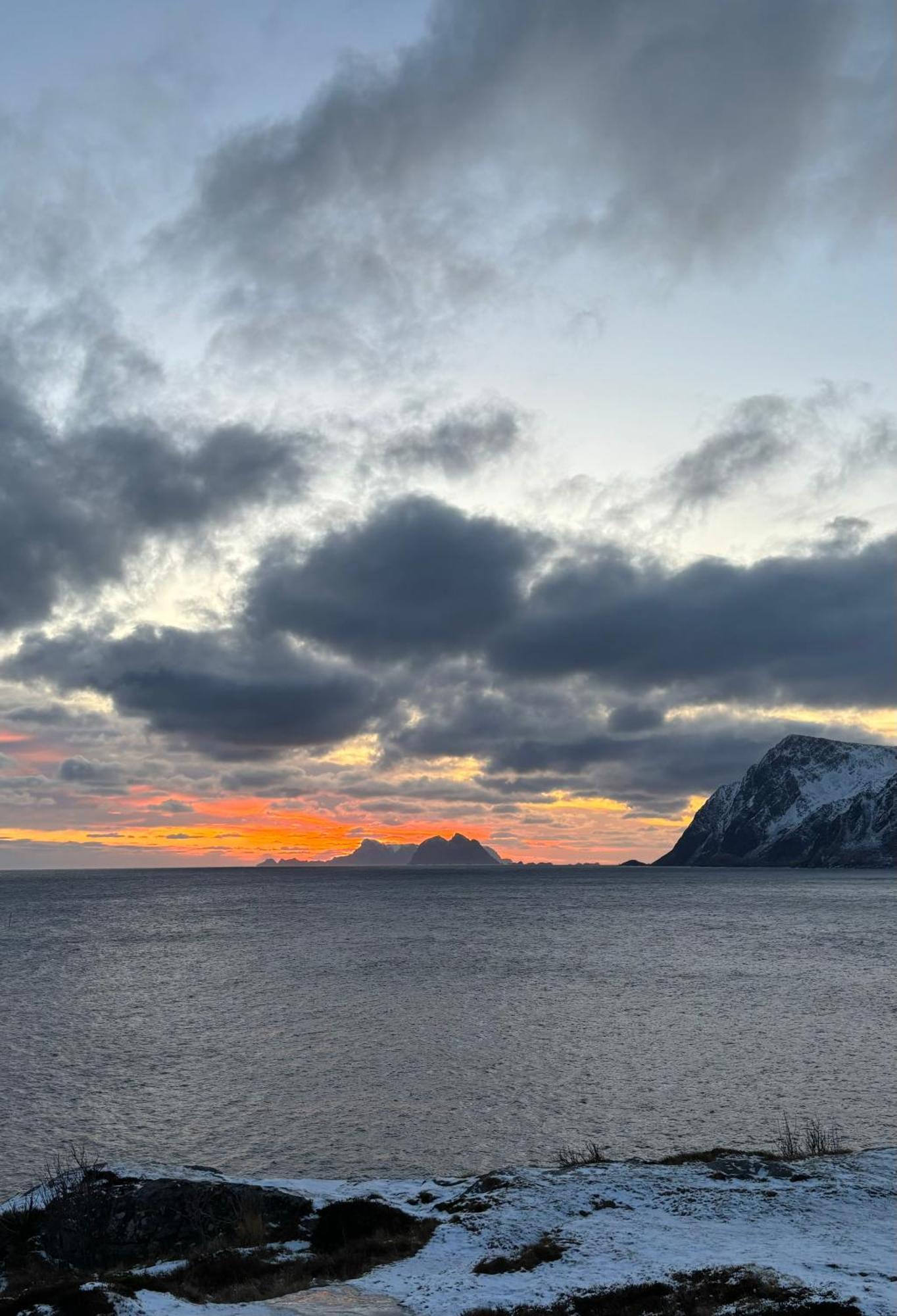Buodden Rorbuer - Fisherman Cabins Sørvågen Bagian luar foto