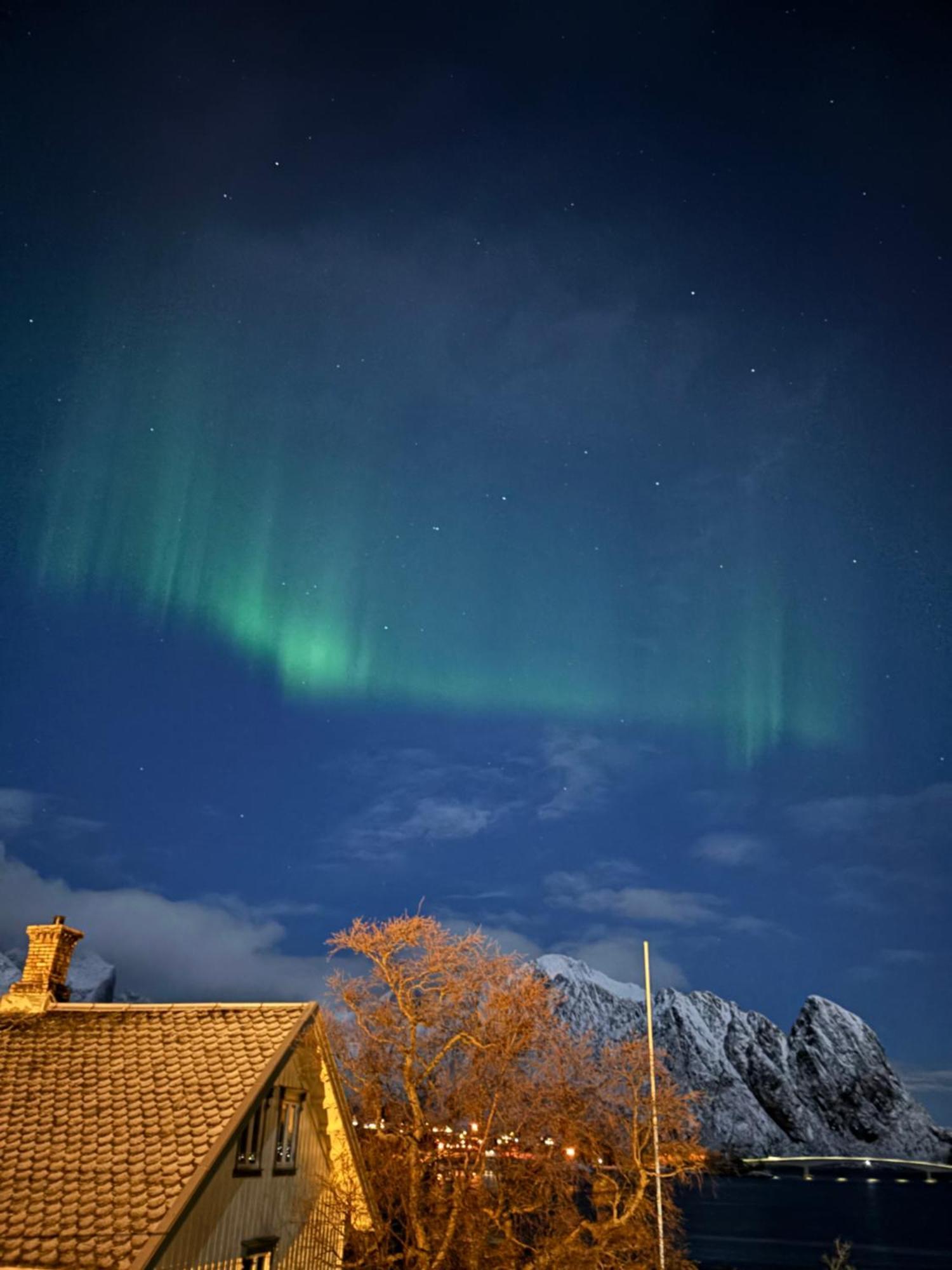 Buodden Rorbuer - Fisherman Cabins Sørvågen Bagian luar foto