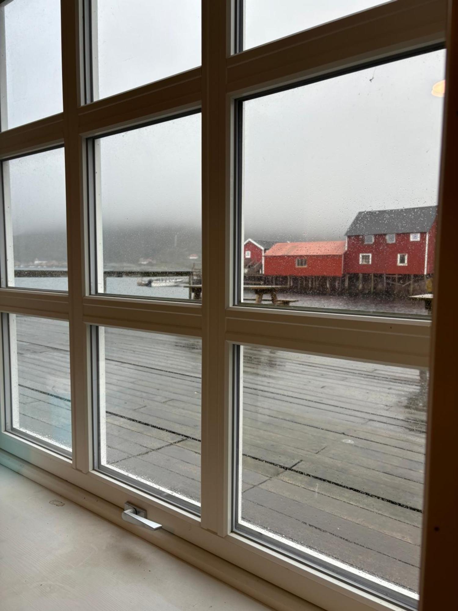 Buodden Rorbuer - Fisherman Cabins Sørvågen Bagian luar foto