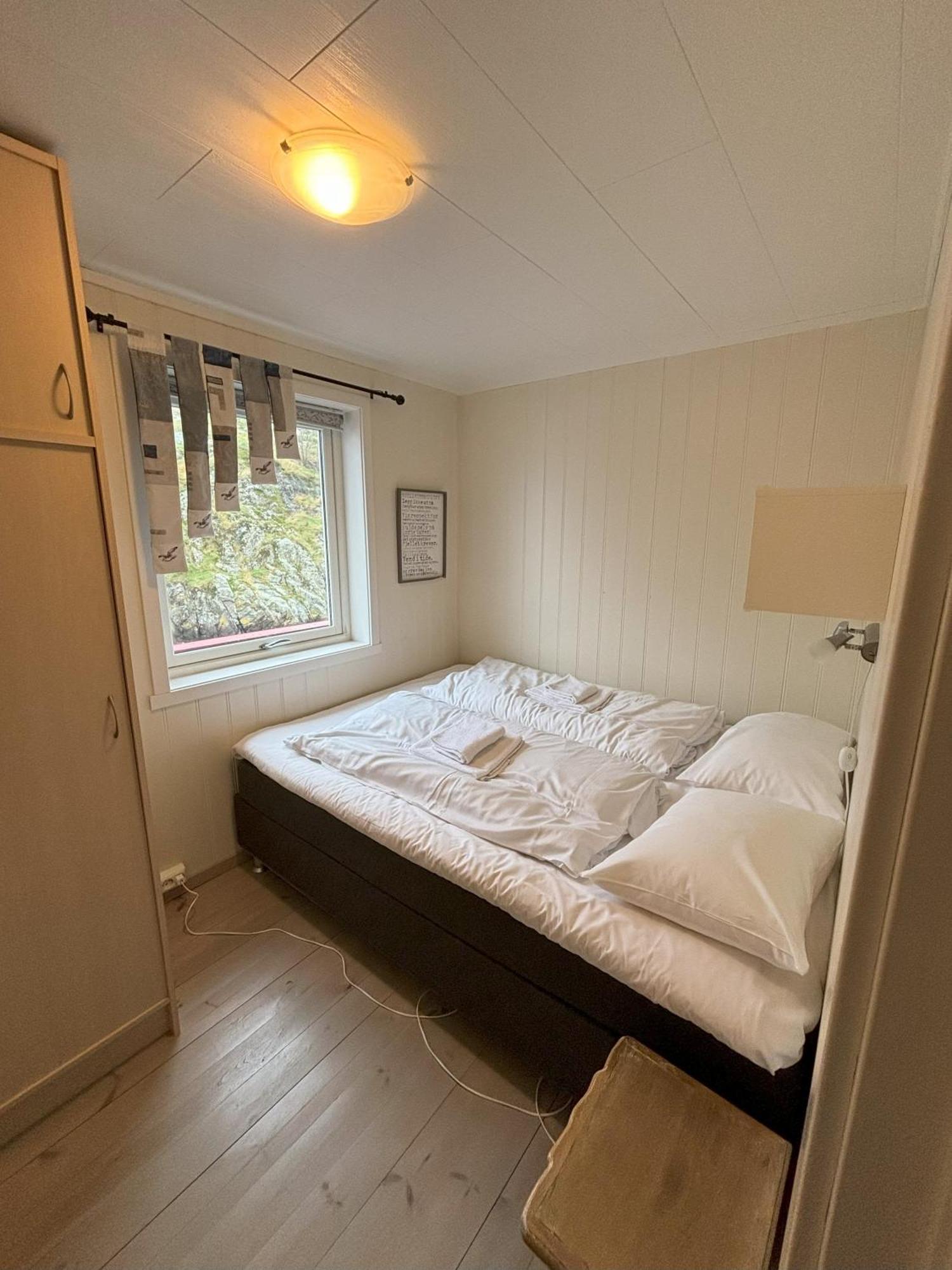 Buodden Rorbuer - Fisherman Cabins Sørvågen Bagian luar foto
